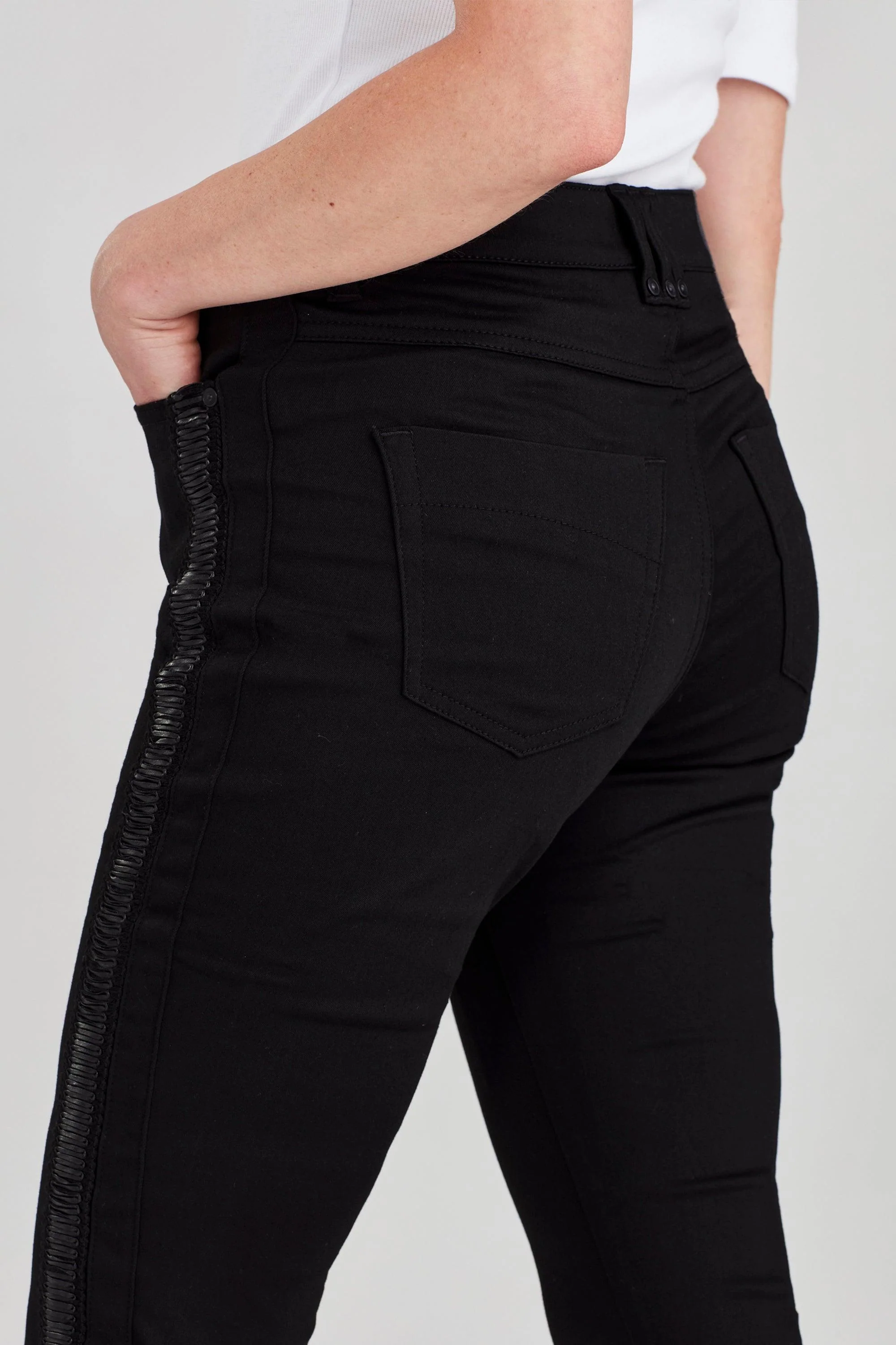 Hendrix Jean - Black - Image 3